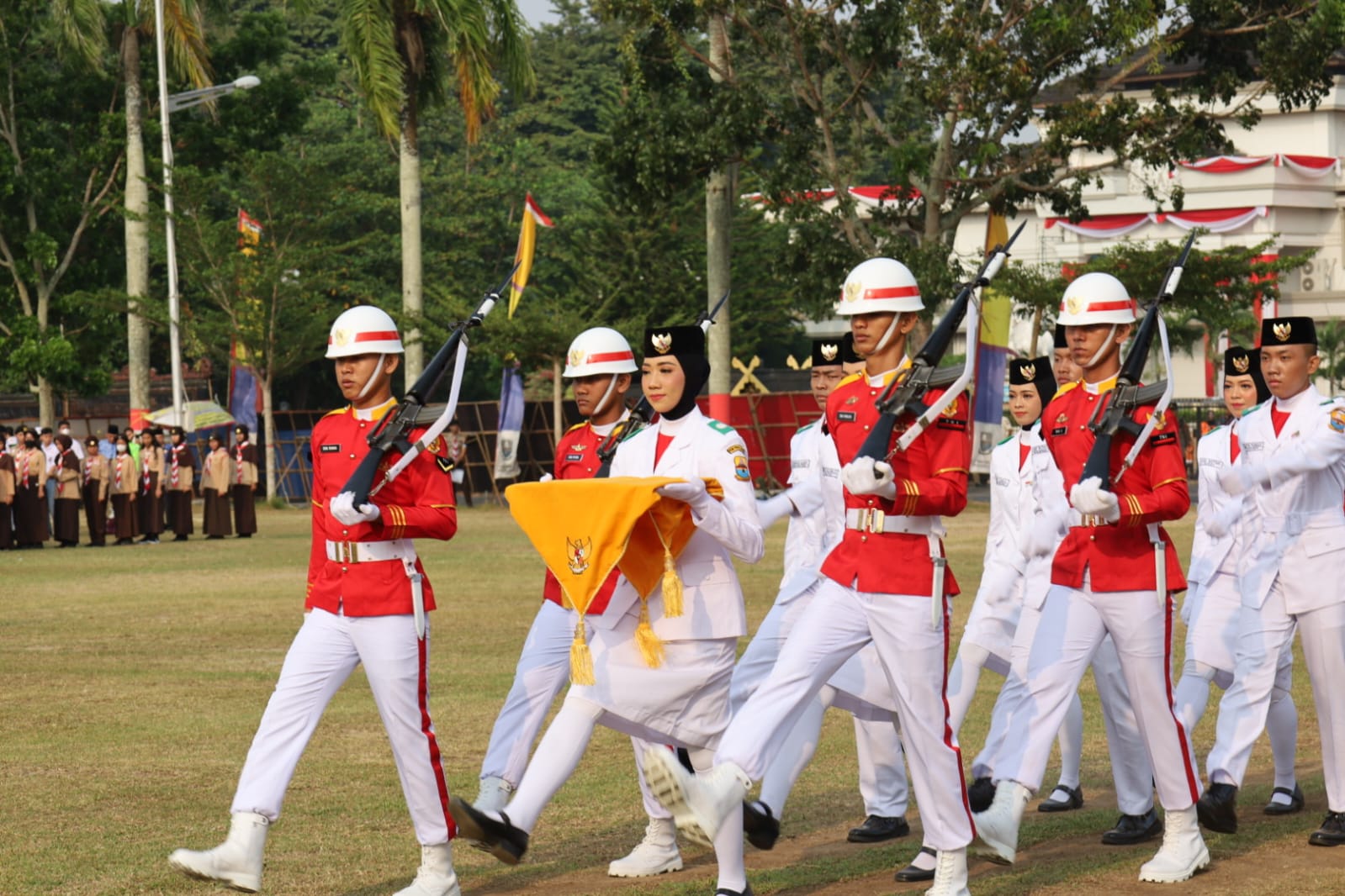 Bersama_Forkopimda_Provinsi_Jambi_Tholib_Hadiri_Upacara_HUT_ke-78_RI_5.jpg