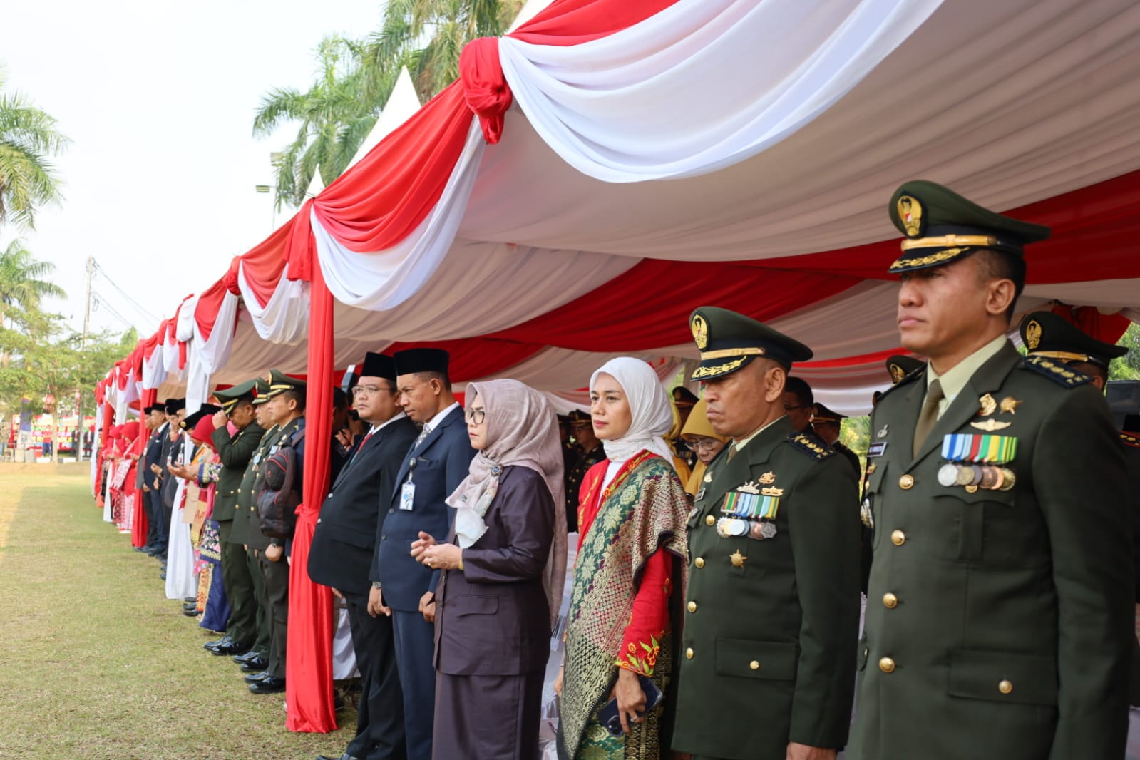 Bersama_Forkopimda_Provinsi_Jambi_Tholib_Hadiri_Upacara_HUT_ke-78_RI_7.jpg