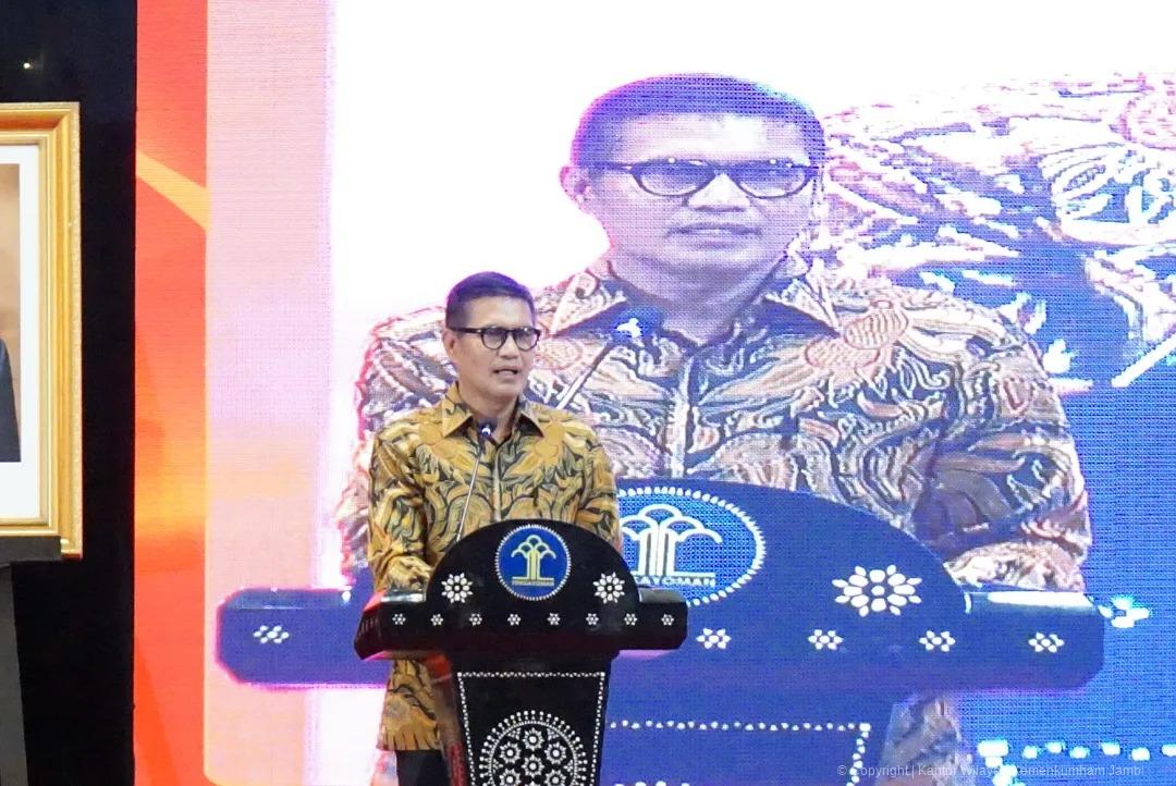 Ketua_Steering_Committee_Resmi_Menutup_Rakordal_Program_Dukungan_Manajemen_Tahun_2024_9.jpg